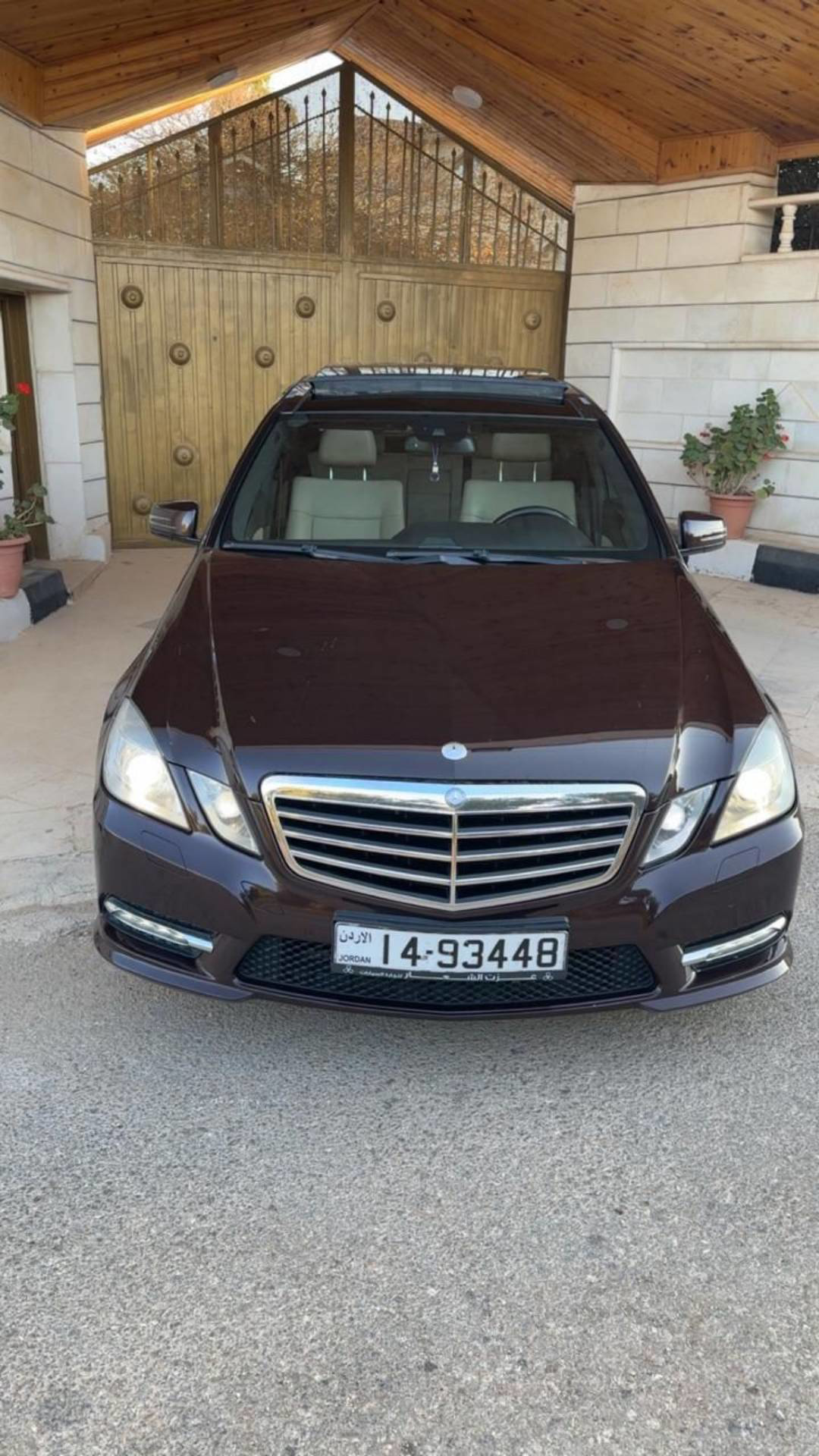 مرسيدس بنز E200 2012