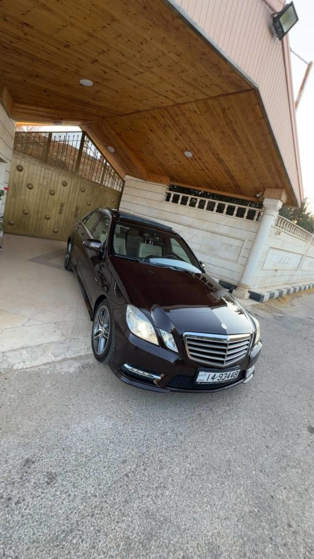 مرسيدس بنز E200 2012