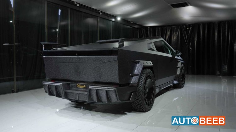 Tesla Cybertruck 2025