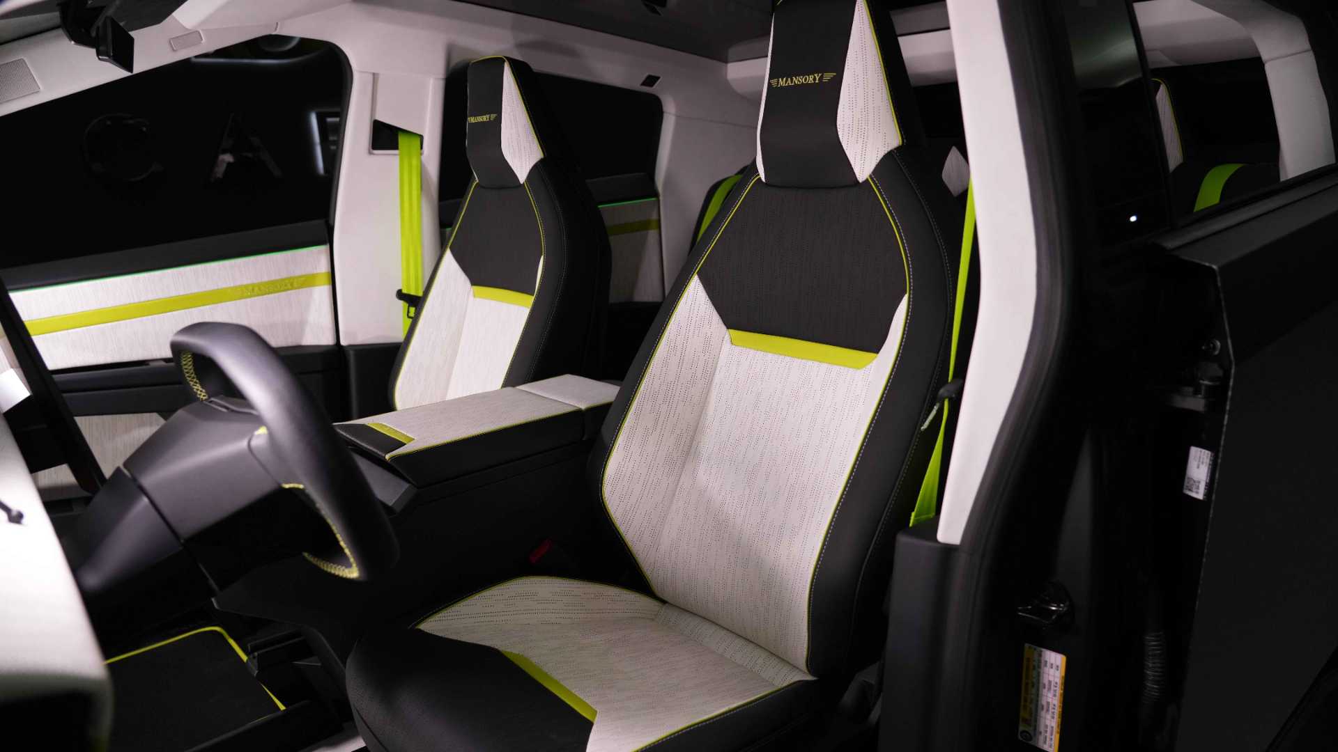 Tesla Cybertruck 2025