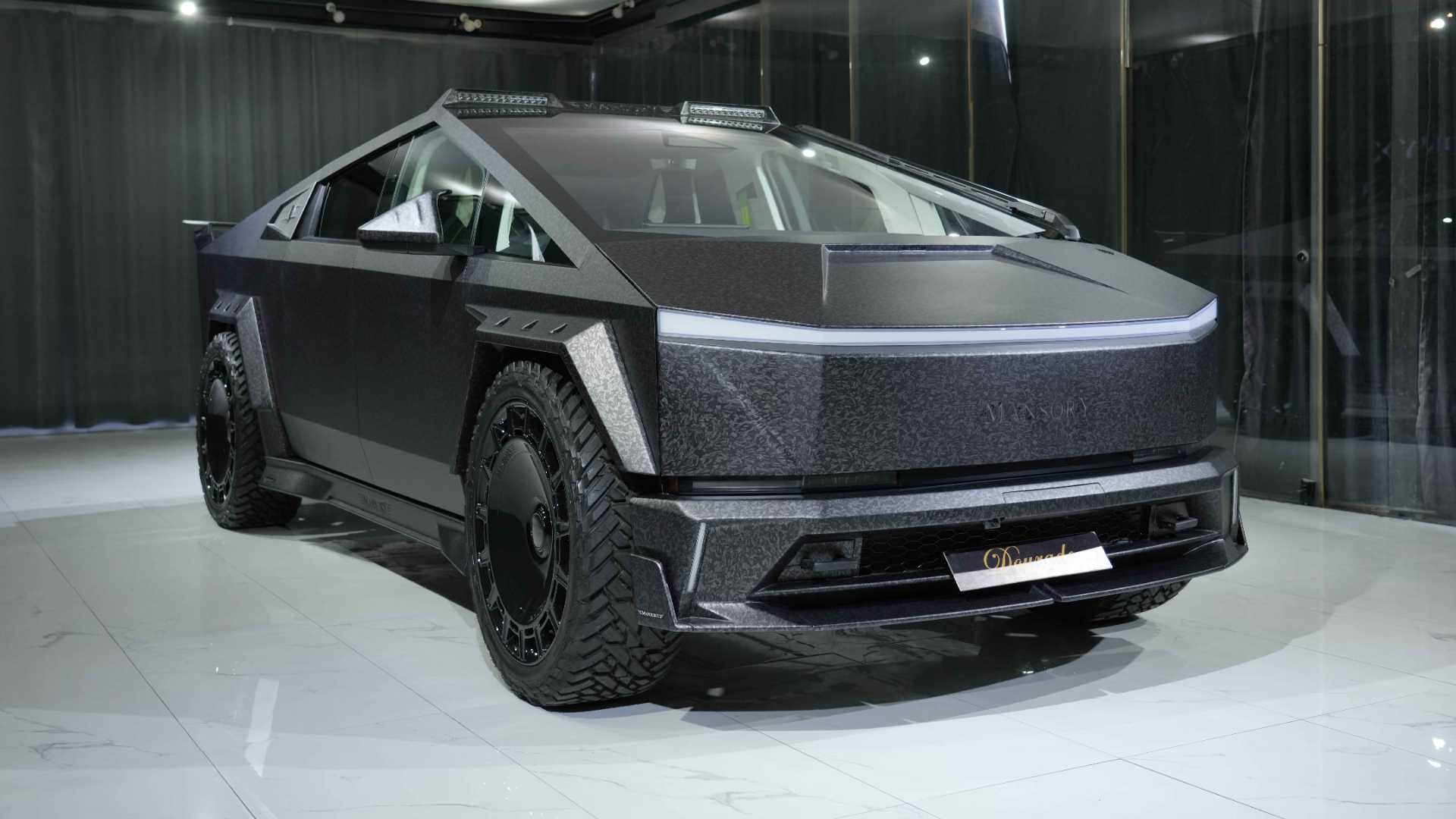 Tesla Cybertruck 2025