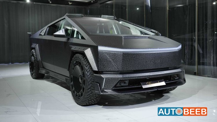 Tesla Cybertruck 2025