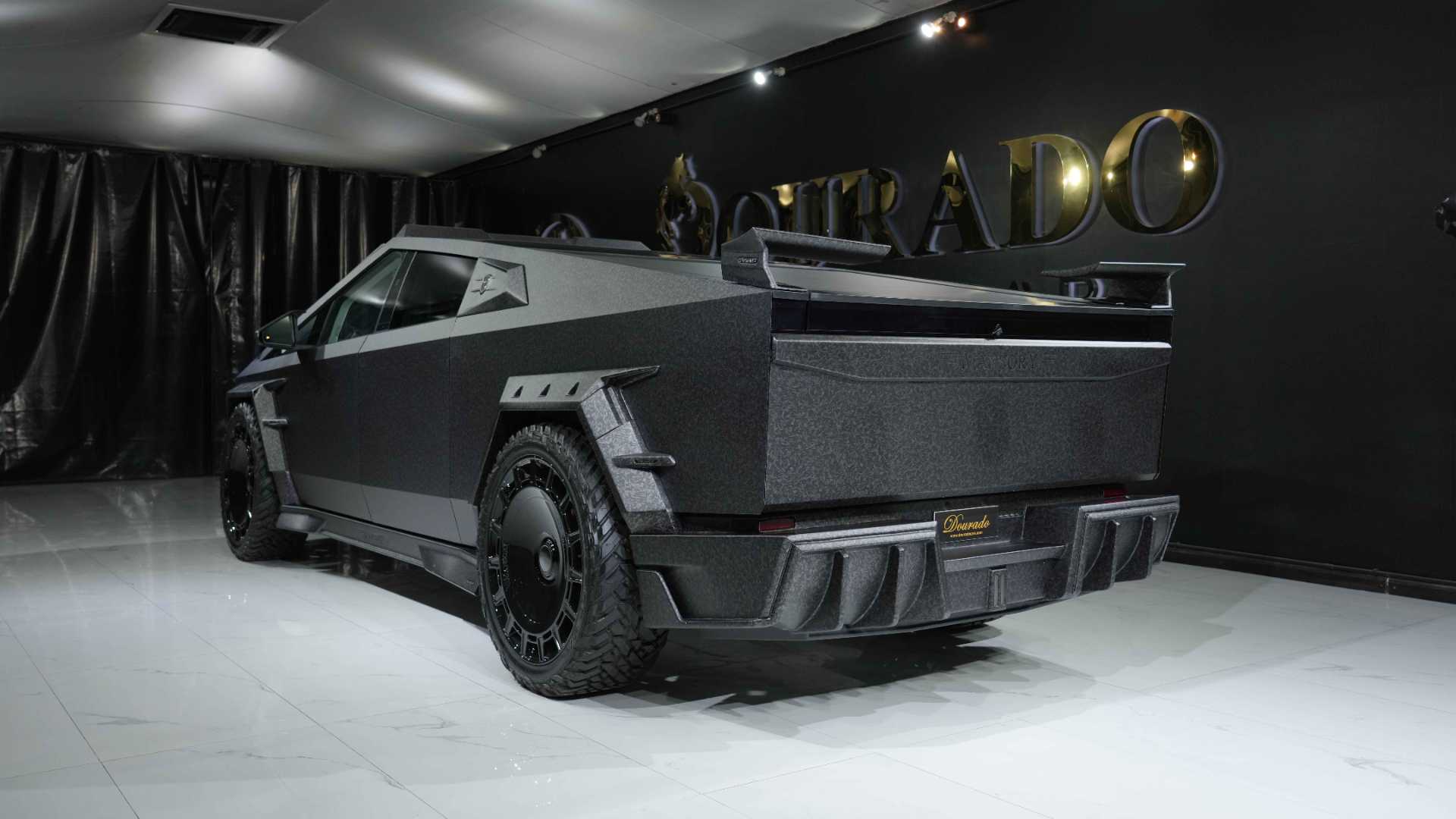 Tesla Cybertruck 2025