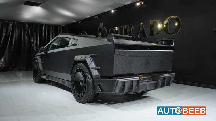 Tesla Cybertruck 2025