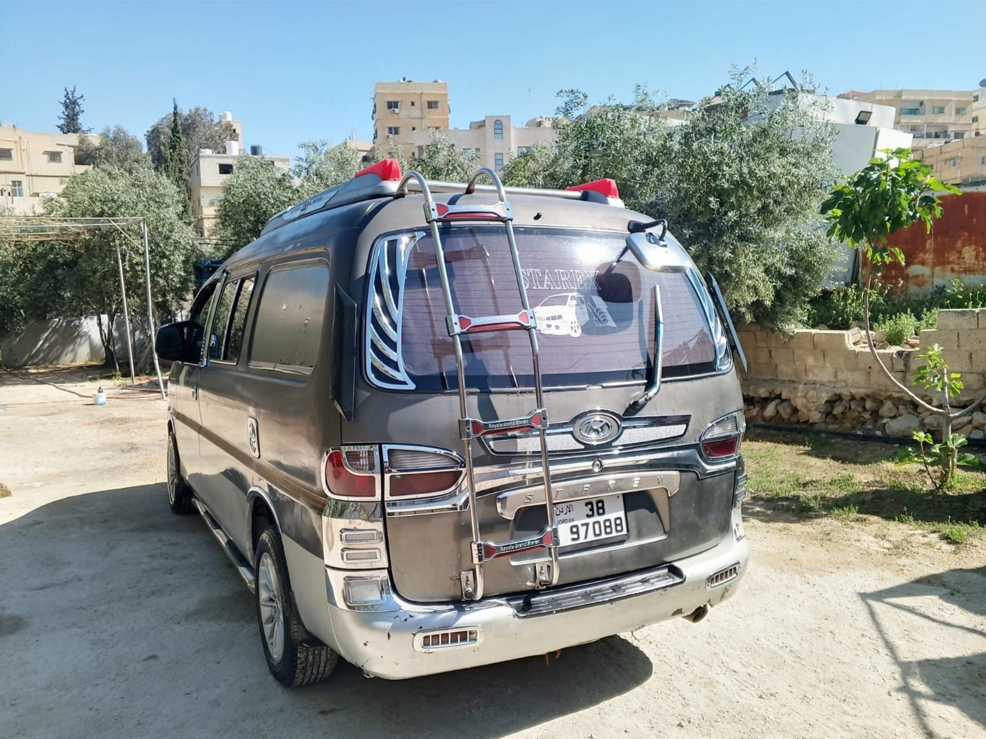 Minivan Hyundai 2000