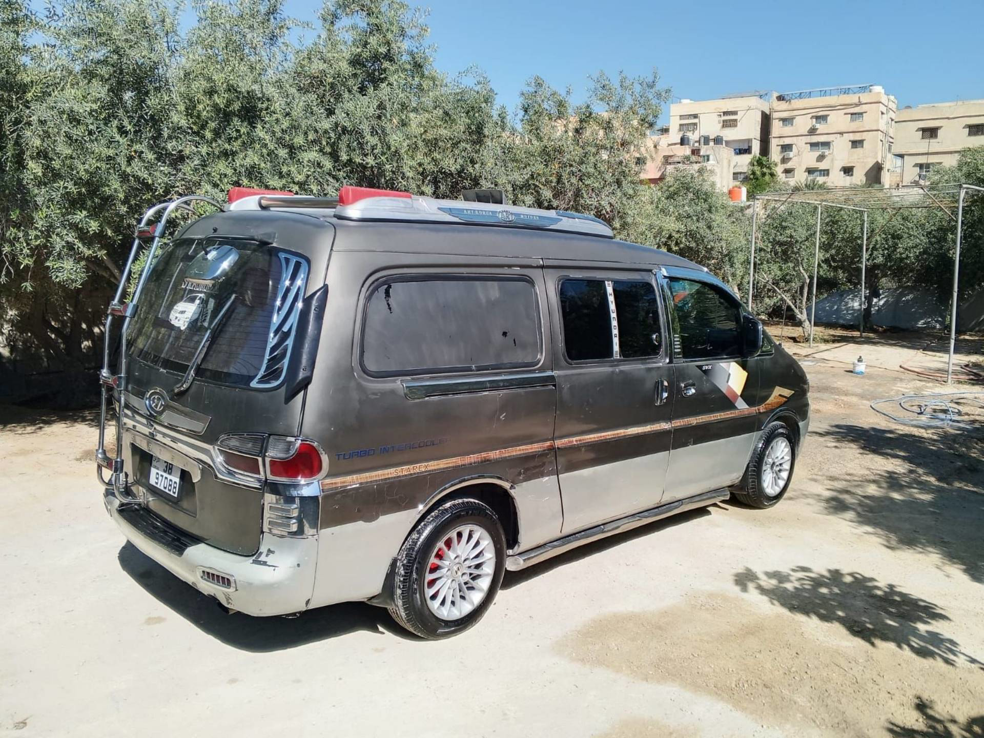 Minivan Hyundai 2000