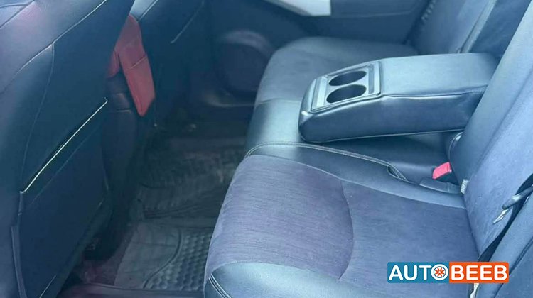 Toyota Prius 2012