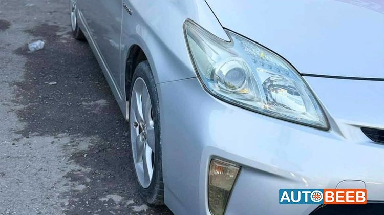 Toyota Prius 2012