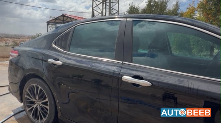 Toyota Camry 2019