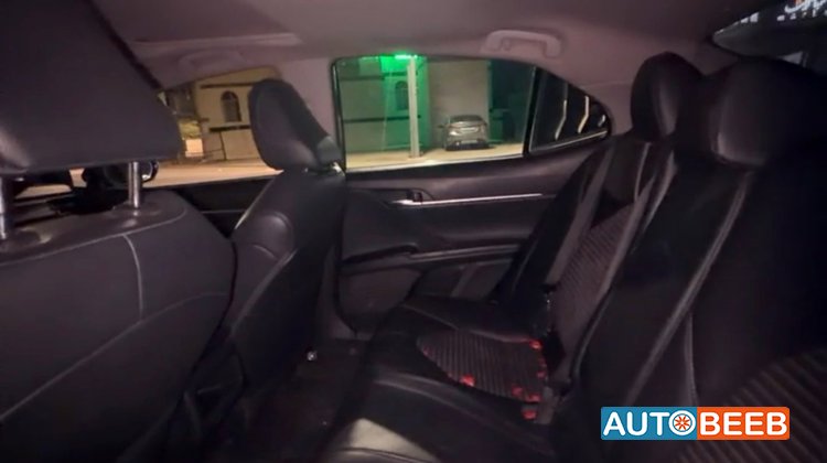 Toyota Camry 2019