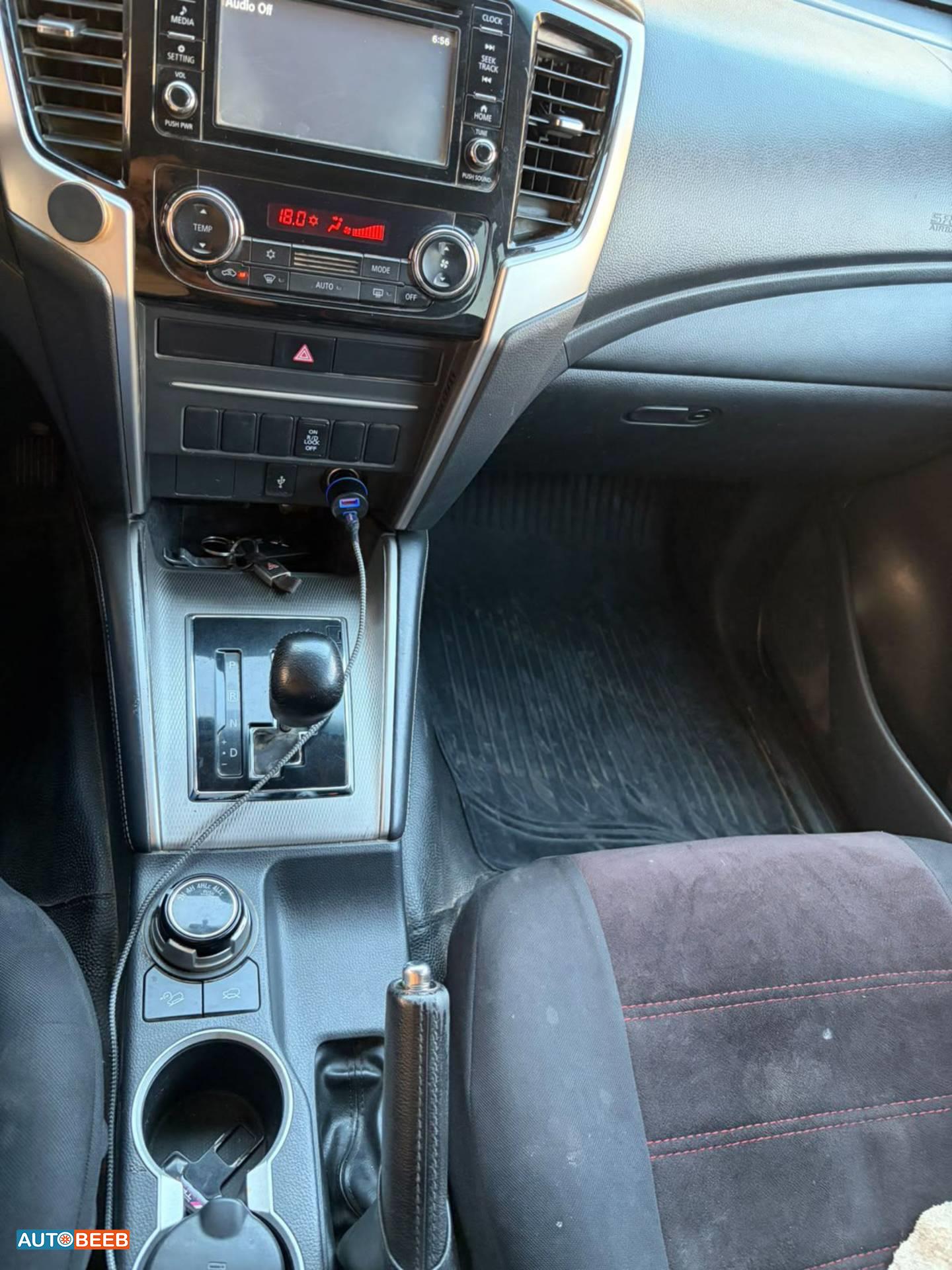 ميتسوبيشي L200 2023