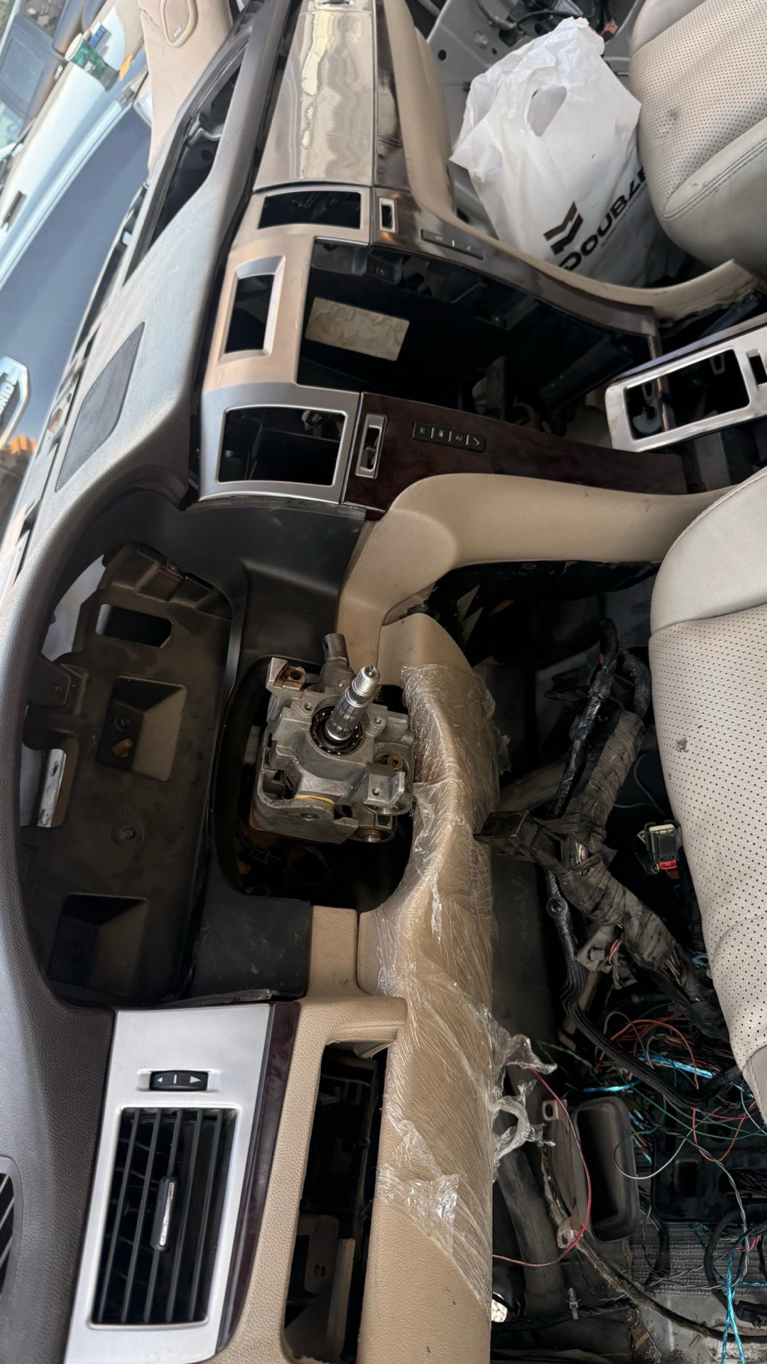 Complete car Cadillac Escalade