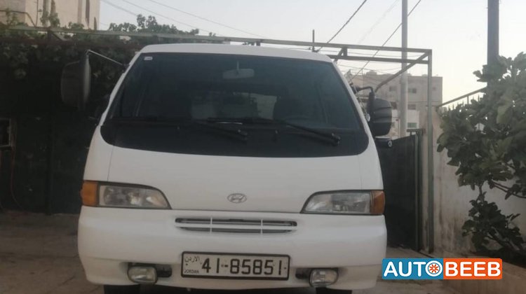 Minivan Hyundai 1995
