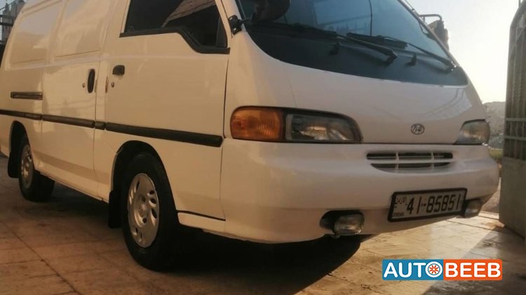 Minivan Hyundai 1995
