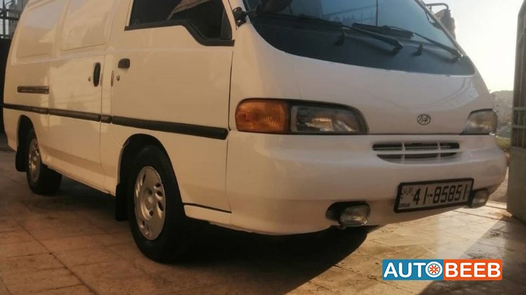 Minivan Hyundai 1995