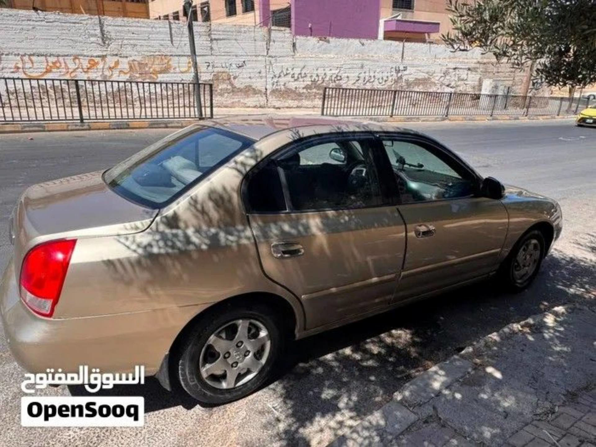 هيونداي افانتي 2000