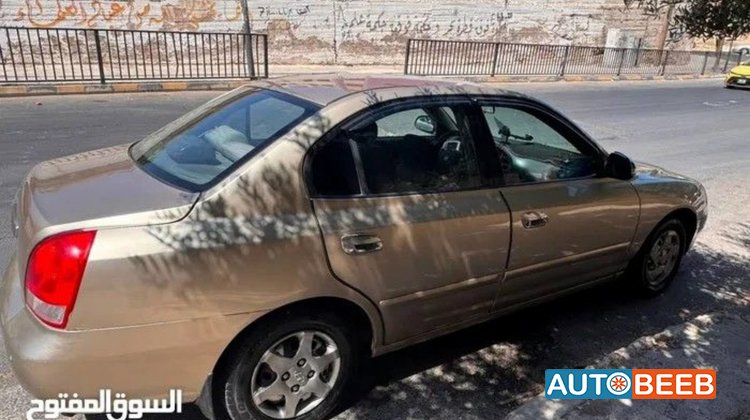 هيونداي افانتي 2000