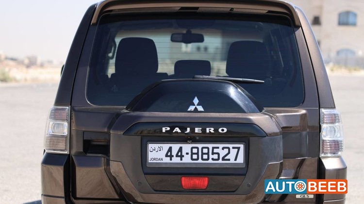 Mitsubishi Pajero 2017