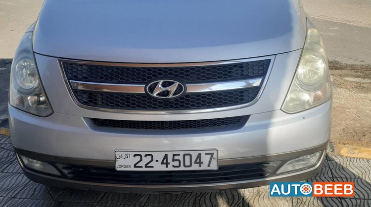 Minibus Hyundai 2010