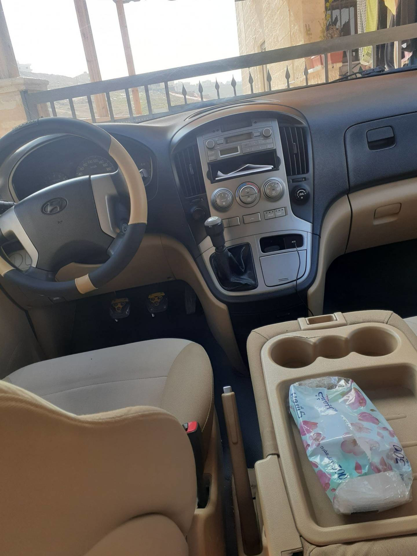 Minibus Hyundai 2010