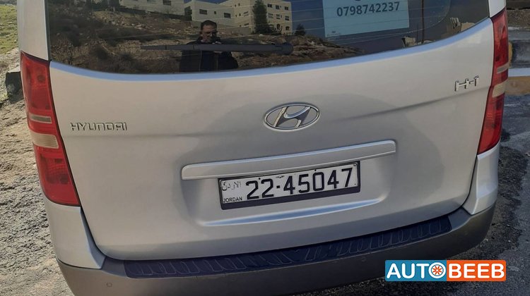 Minibus Hyundai 2010