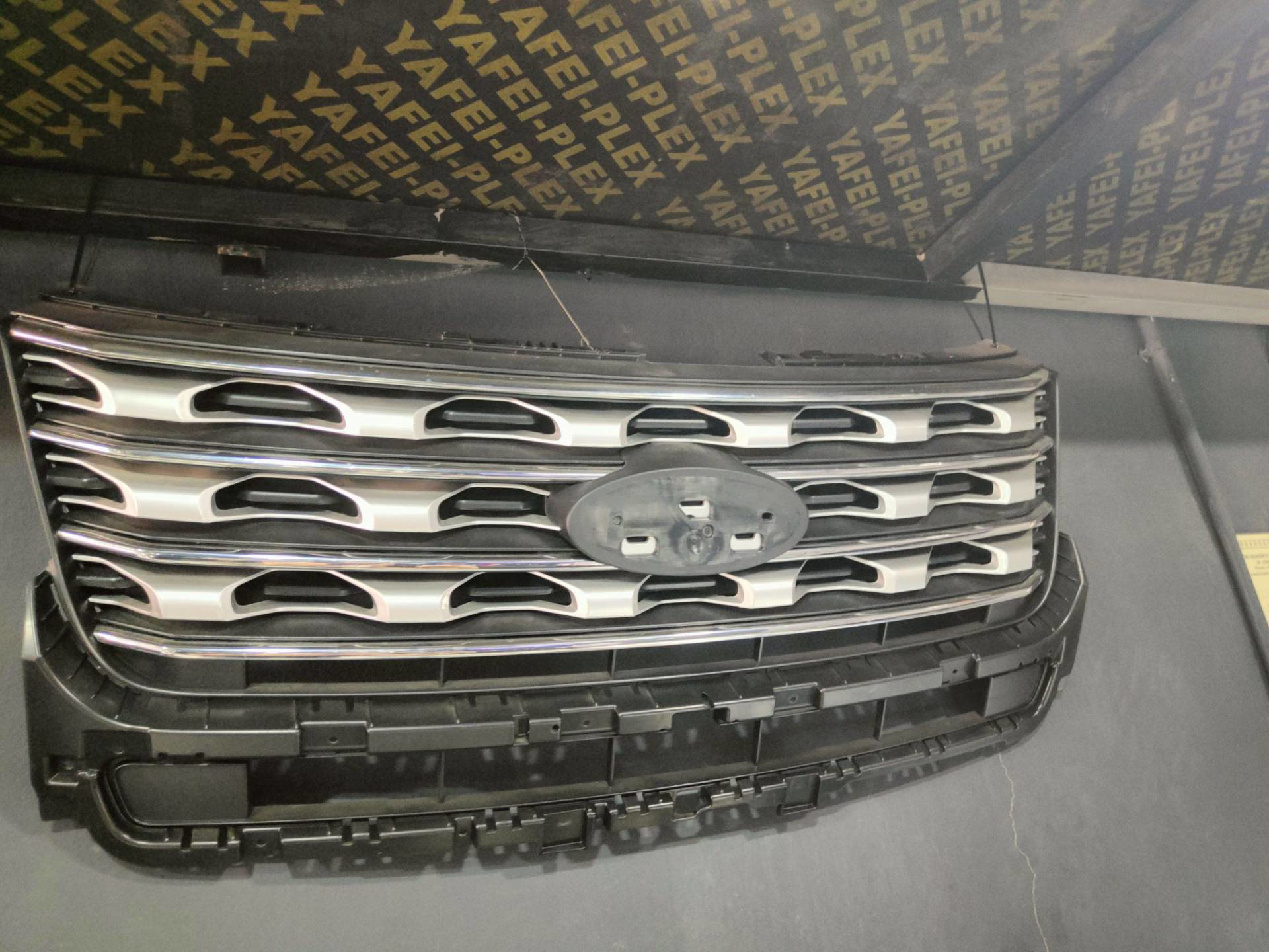Body Grilles Ford Explorer