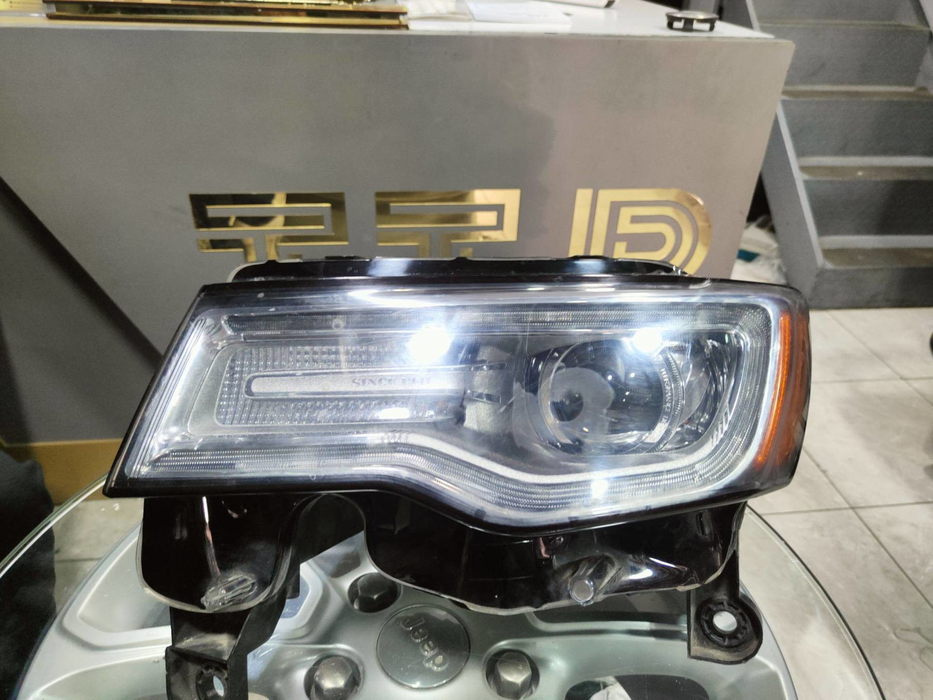 Lights Front light Jeep Grand Cherokee