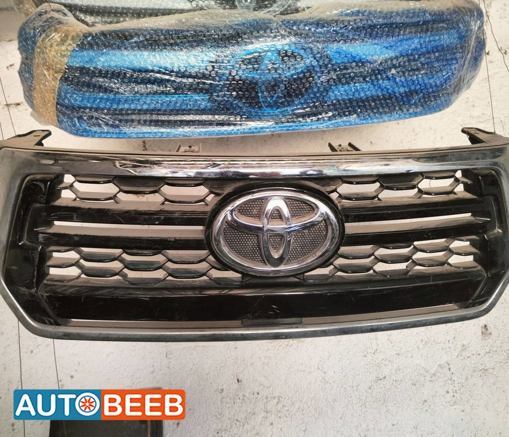 Body Grilles Toyota Hilux