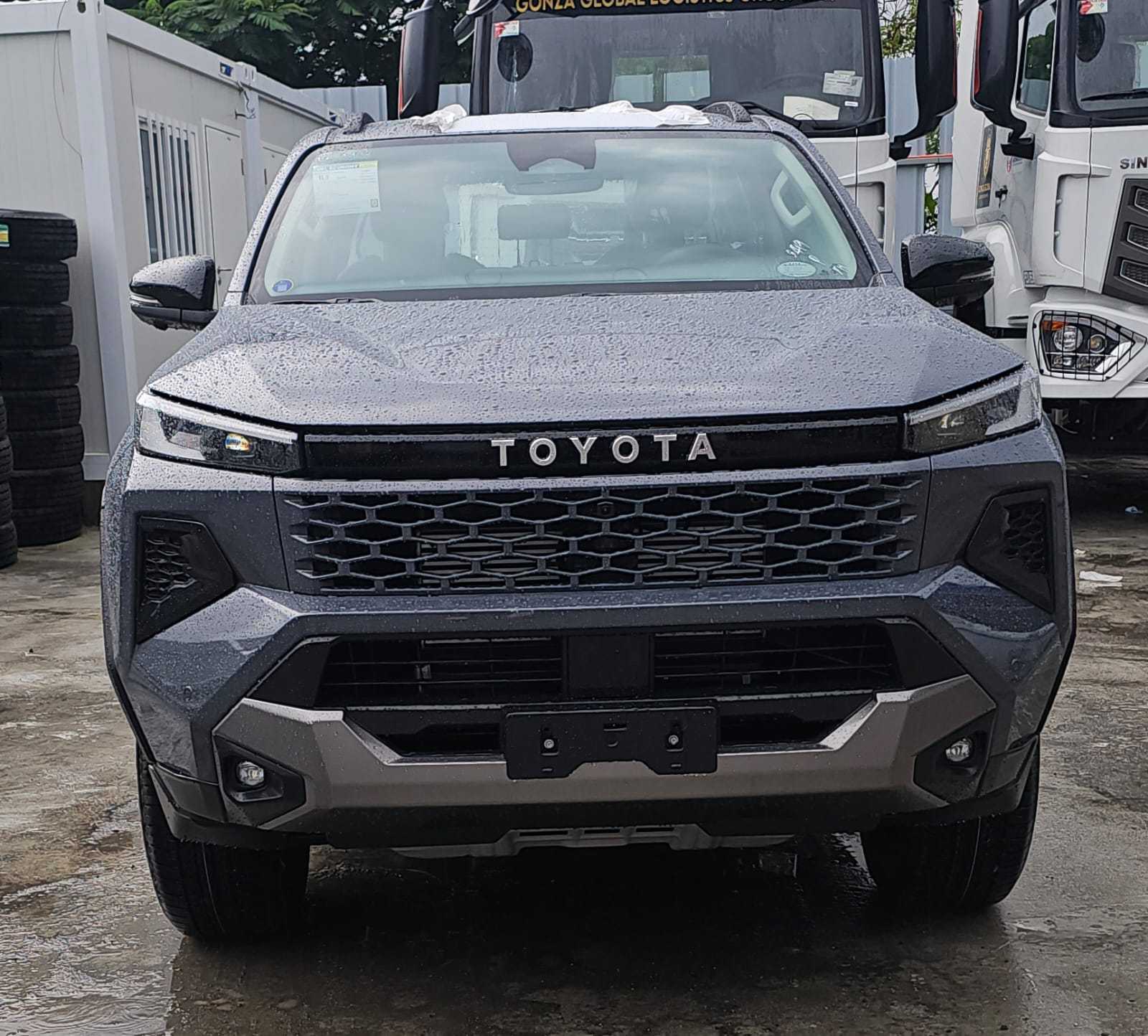 Toyota Hilux 2027