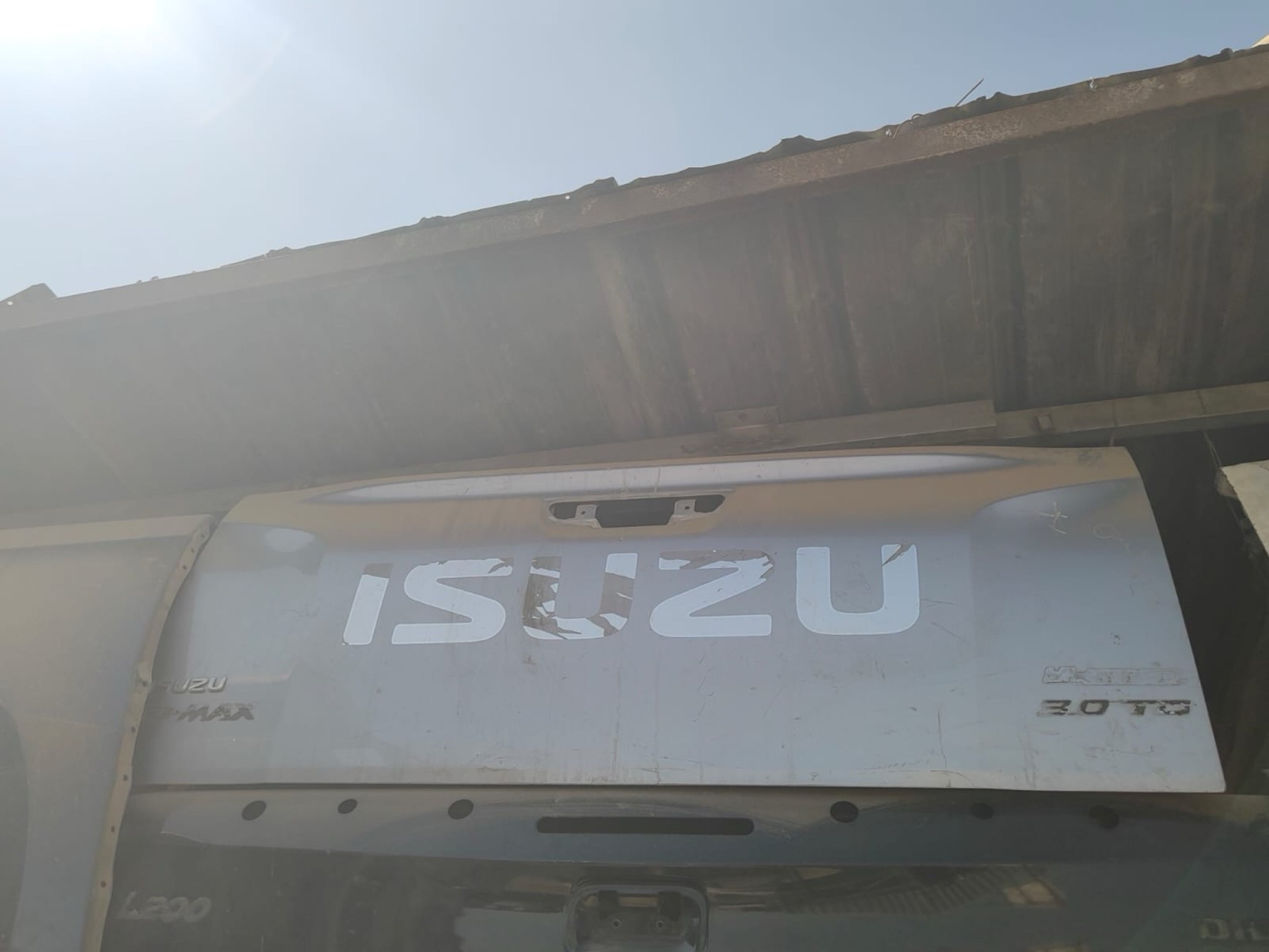 Body Trunk Isuzu D-Max