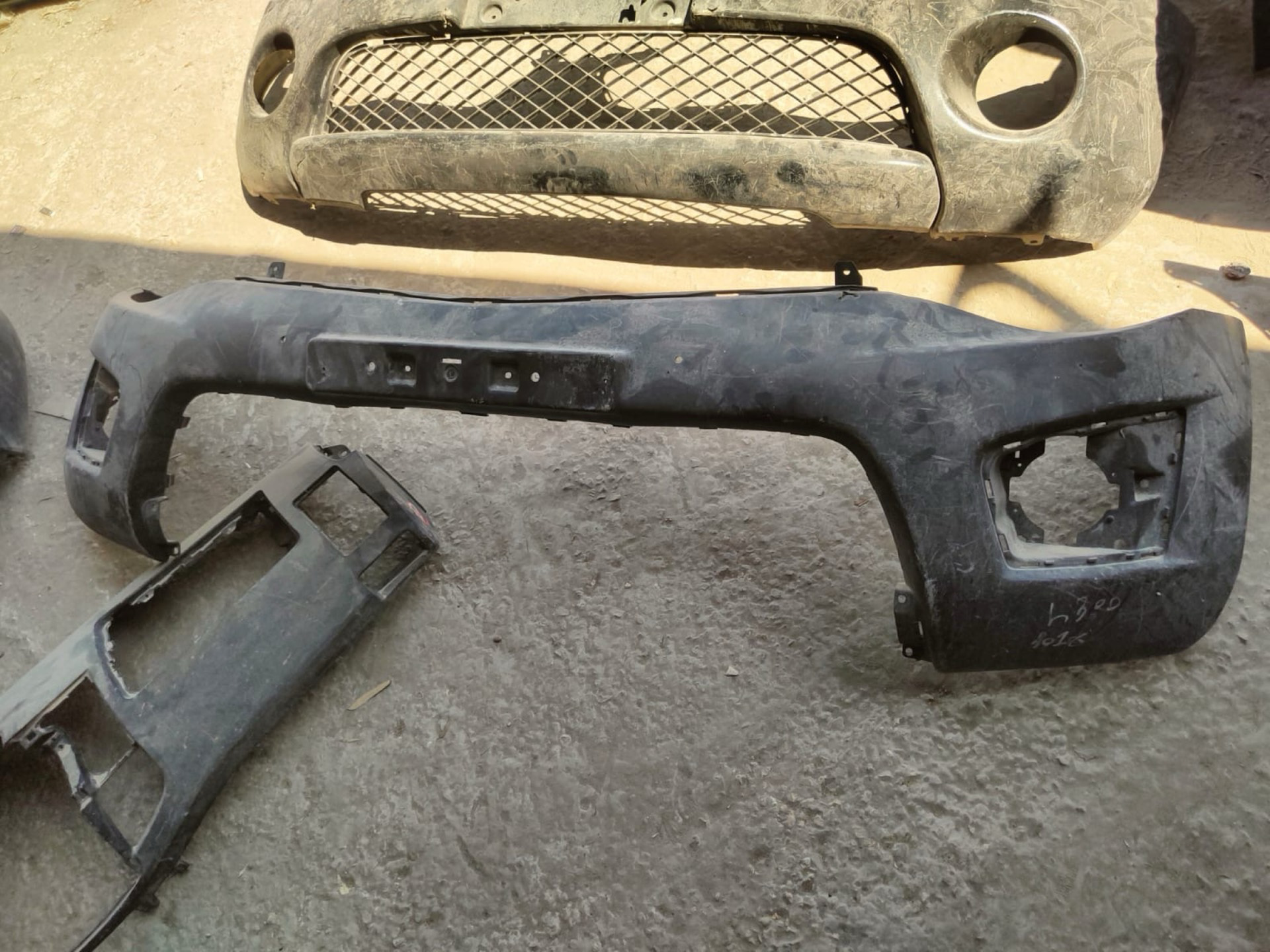 Body Bumper Mitsubishi L200