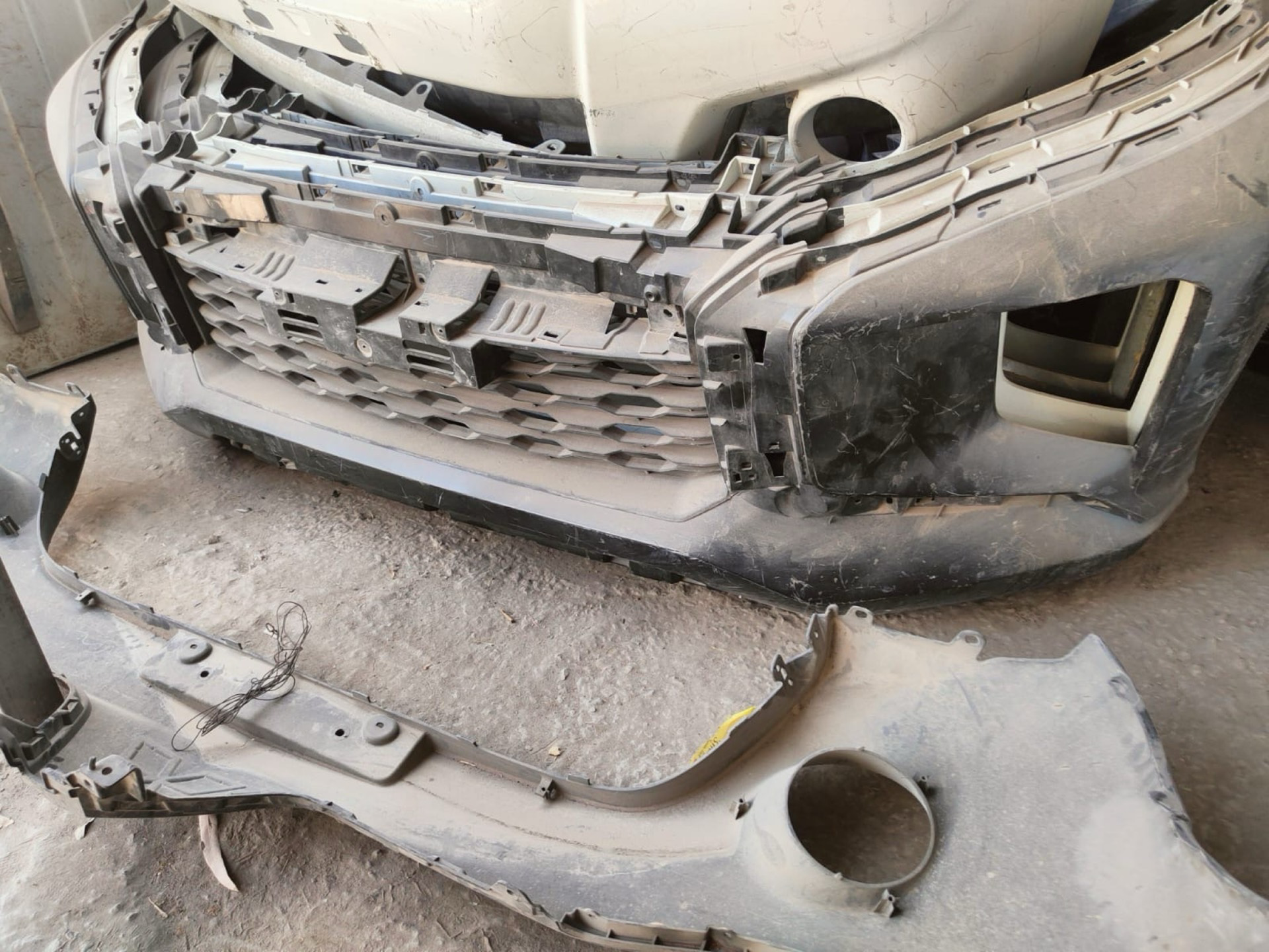 Body Bumper Mitsubishi L200