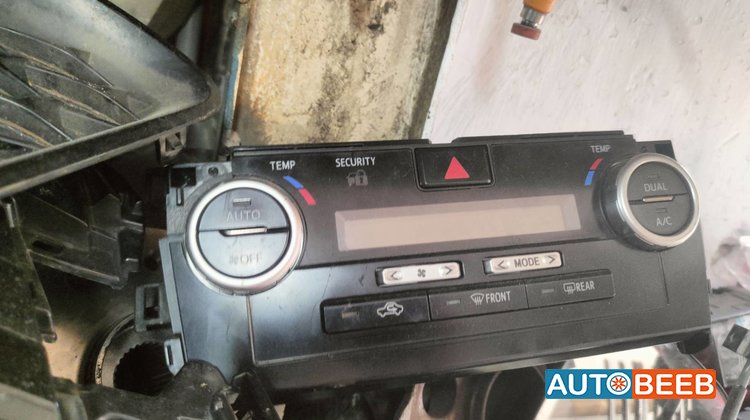 Cabin Dashboard Toyota Camry