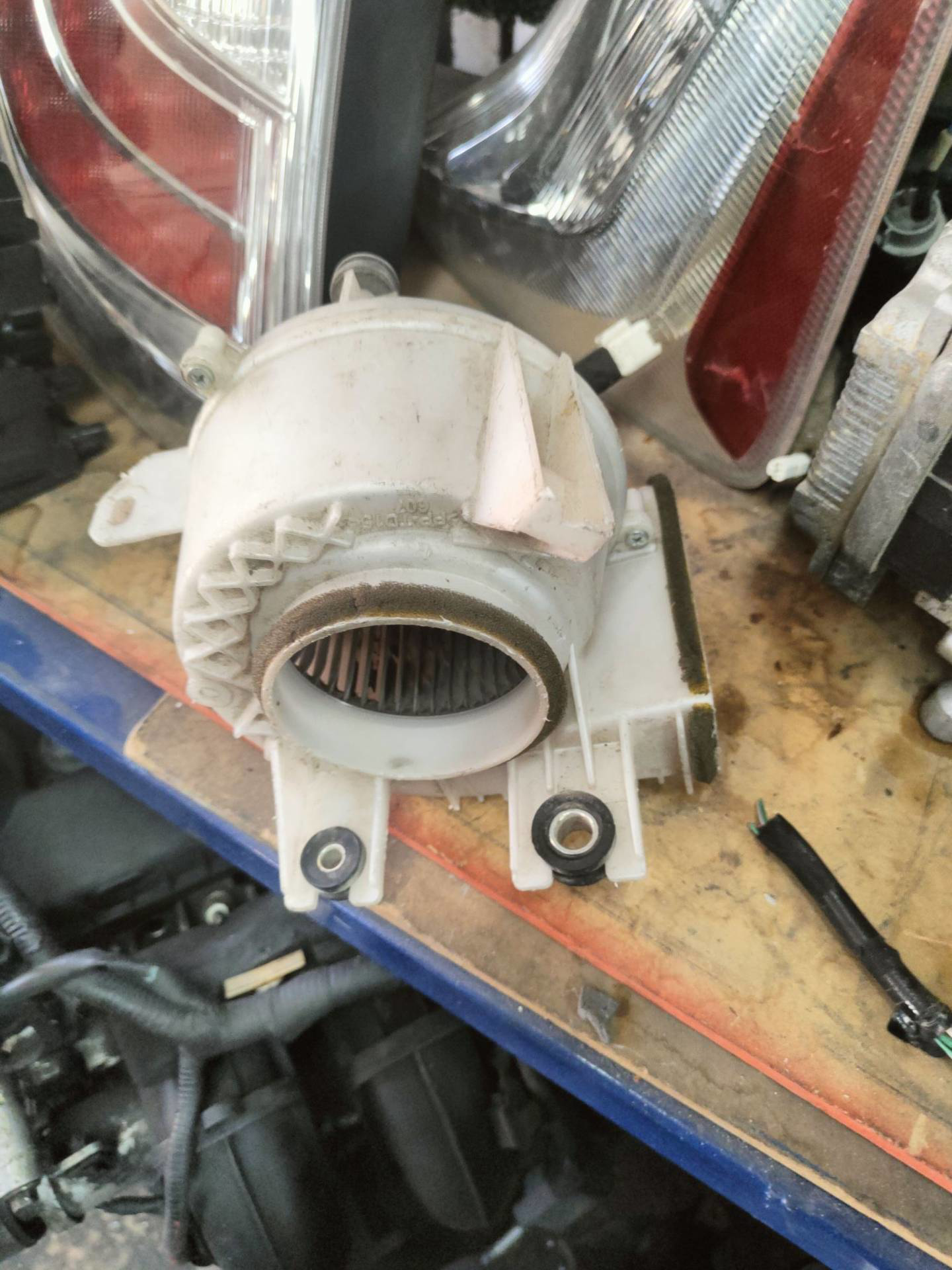 Mechanics Toyota Prius