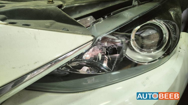 Lights Front light Mazda 3