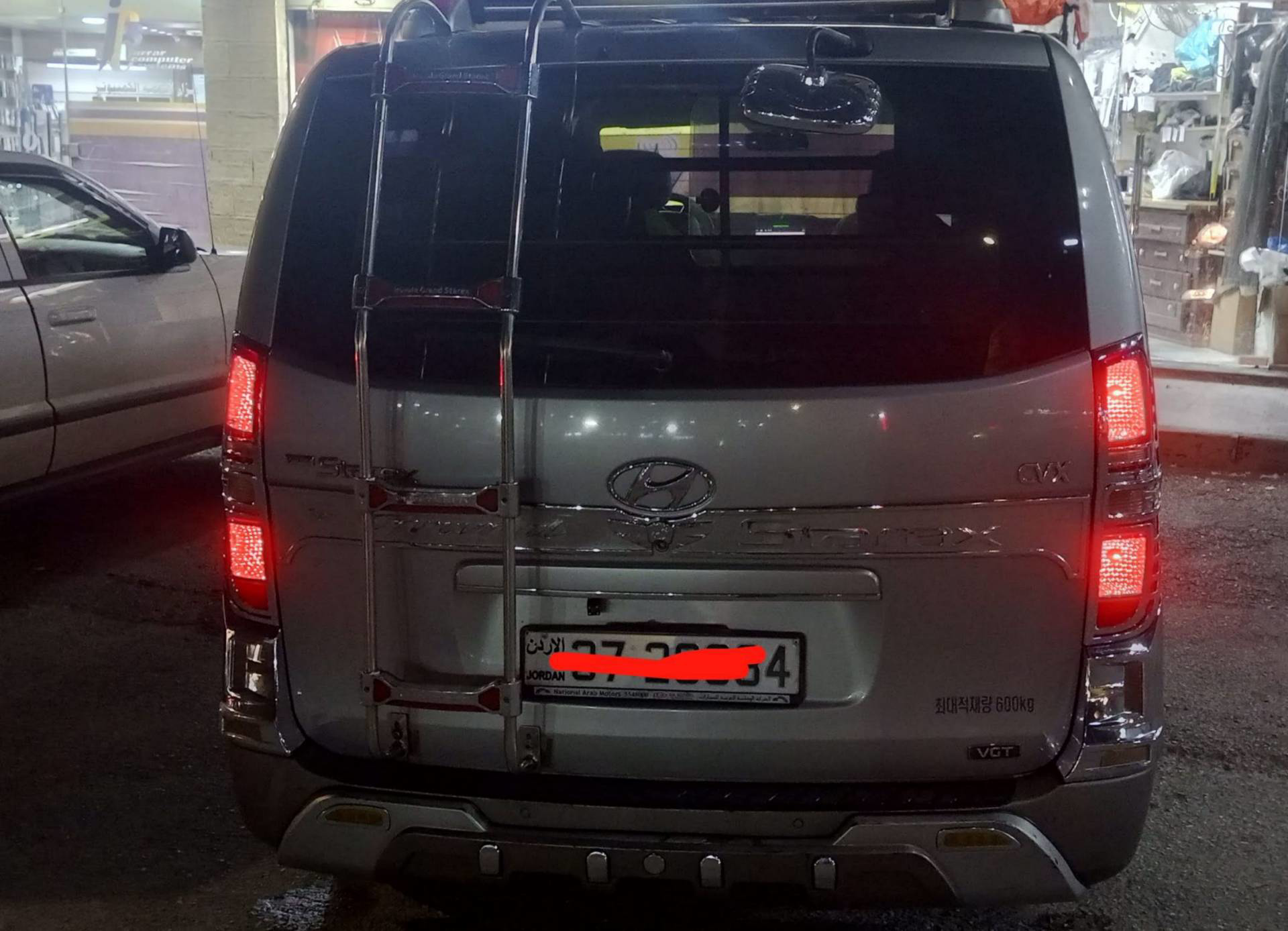 Minibus Hyundai 2013
