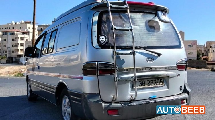 Minibus Hyundai 2005