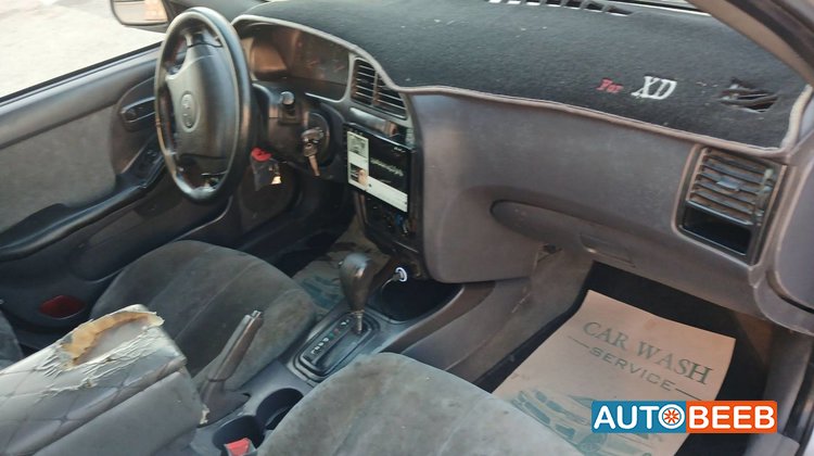 Hyundai Elantra 2003