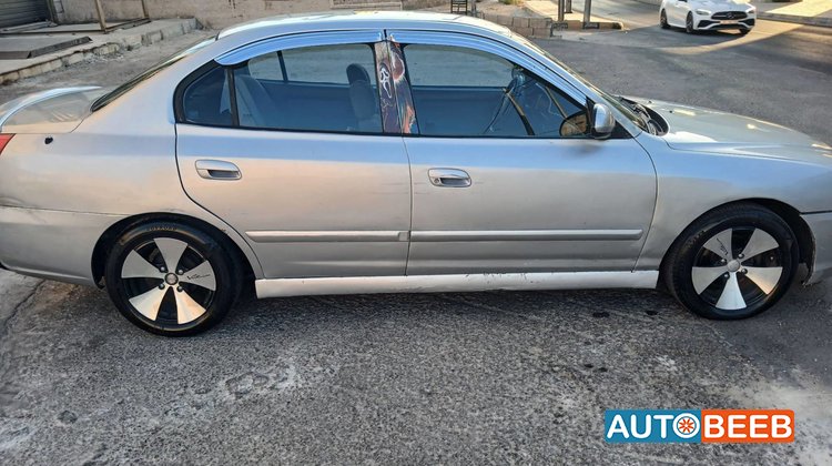 Hyundai Elantra 2003