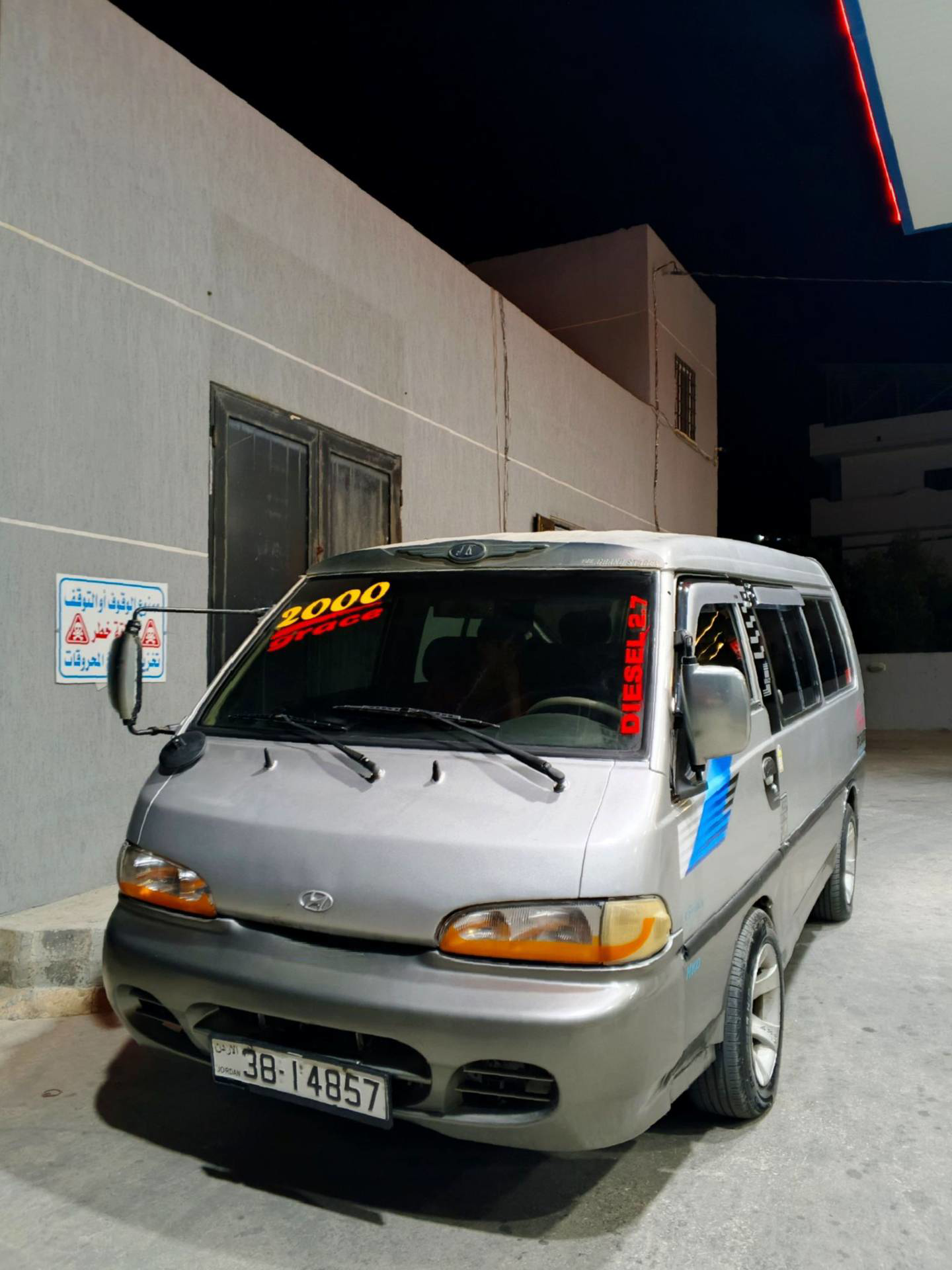 Minibus Hyundai 2000