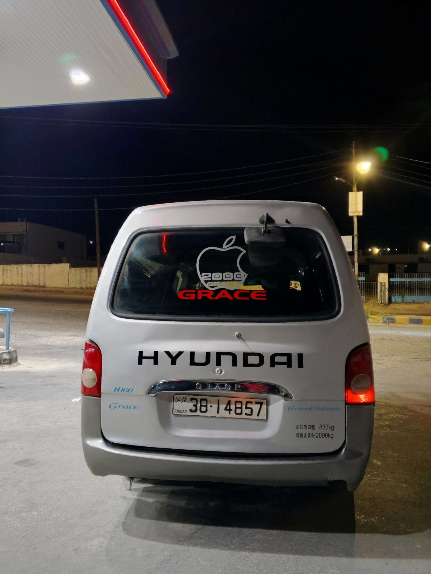 Minibus Hyundai 2000