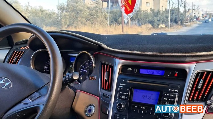 Hyundai Sonata 2011