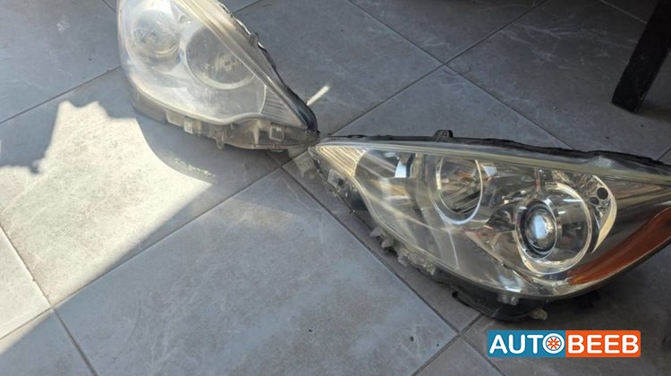 Lights Front light Toyota Prius C