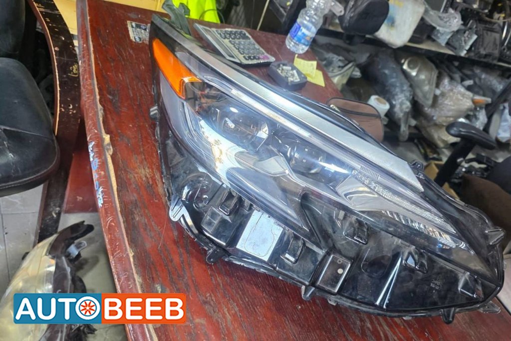 Lights Front light Toyota Sienna
