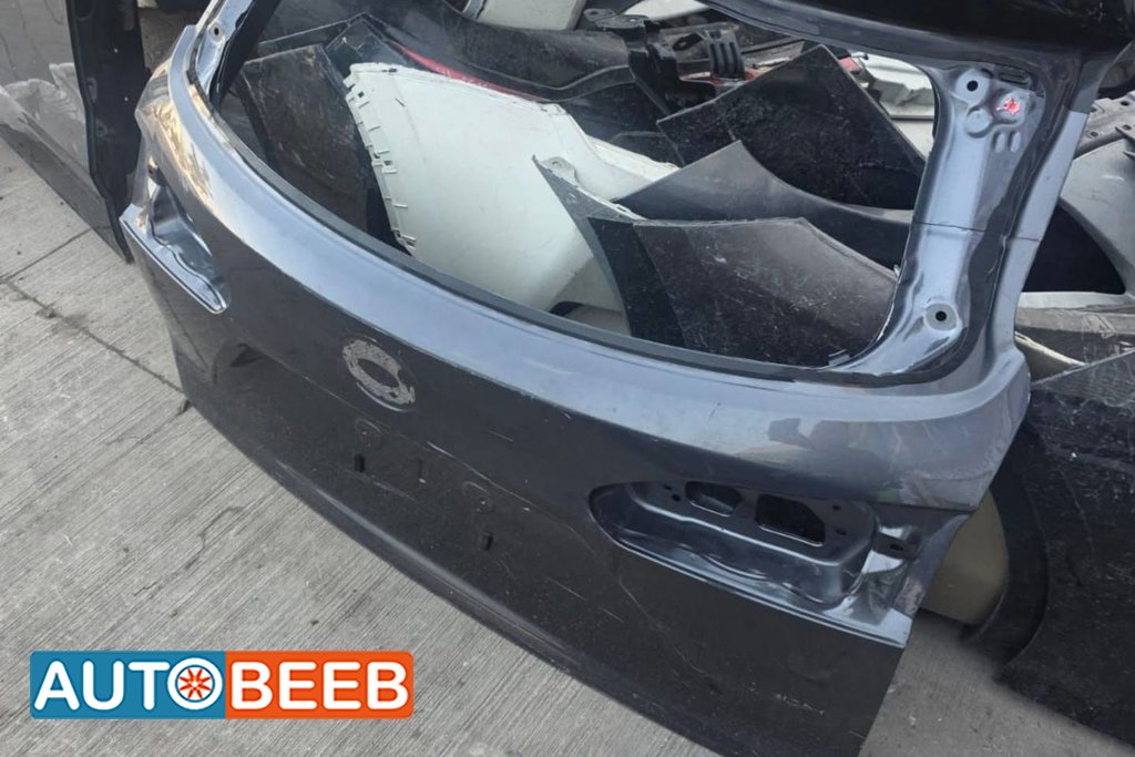 Body Trunk Toyota Highlander