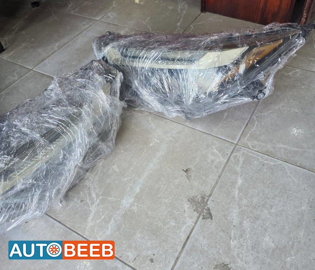 ضوء امامي يمين شمال تويوتا راف فور 2024 2025