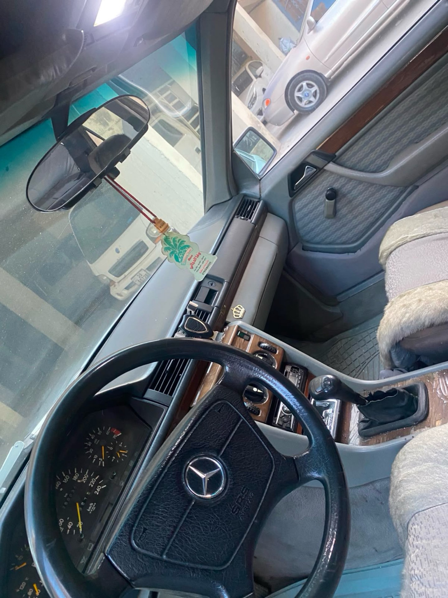 Mercedes Benz E200 1991