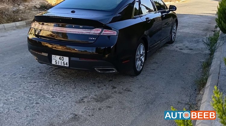 Lincoln MKS 2016