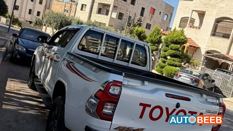 Toyota Hilux 2023