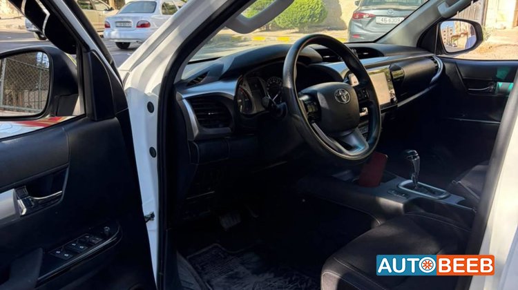 Toyota Hilux 2023